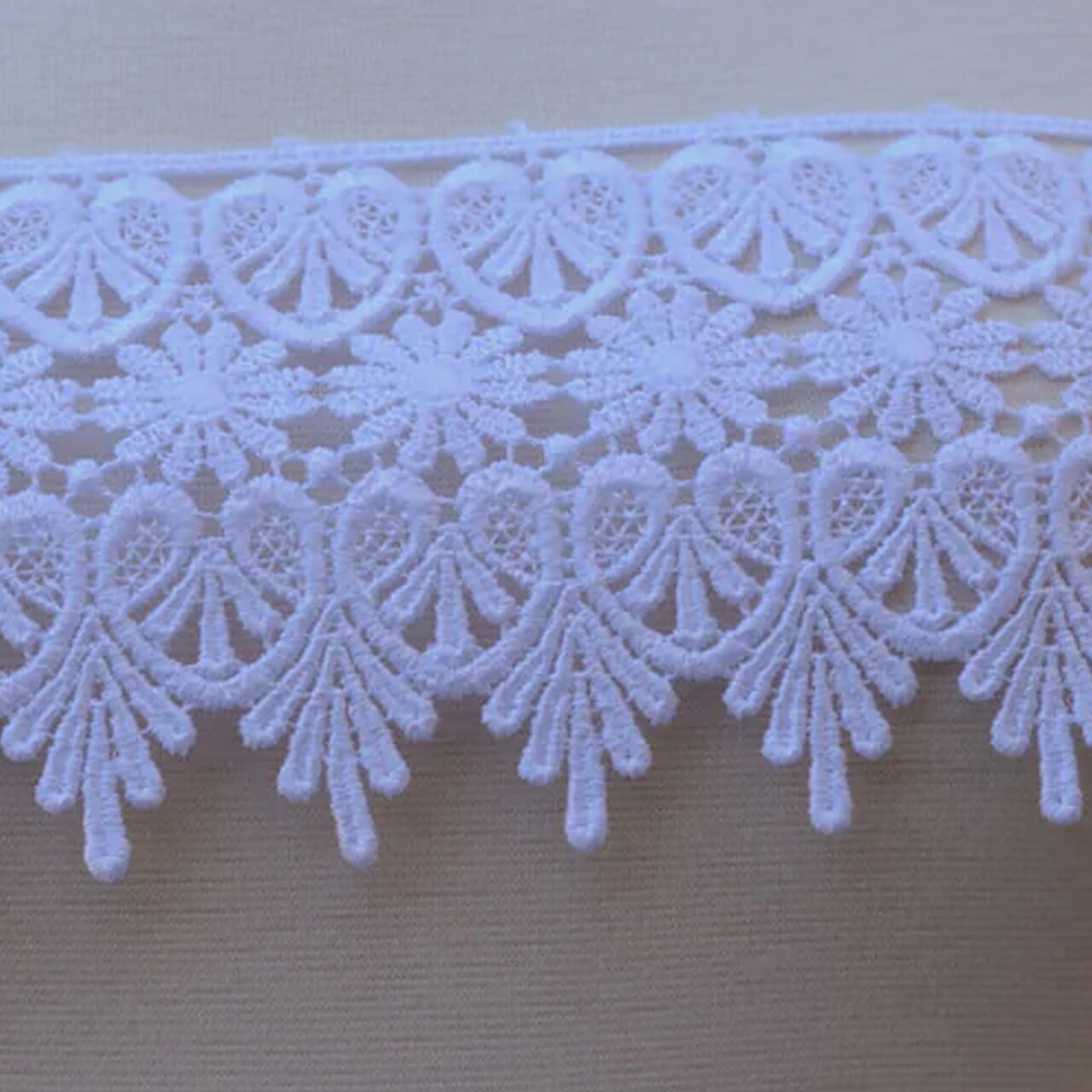 1 Yard 4" Fabienne's White Venice Lace Trim With Flowers Hearts And Leaves